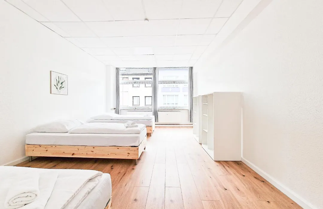 Raj Living - Center With 5 - 10 Min Messe Dus Appartement *